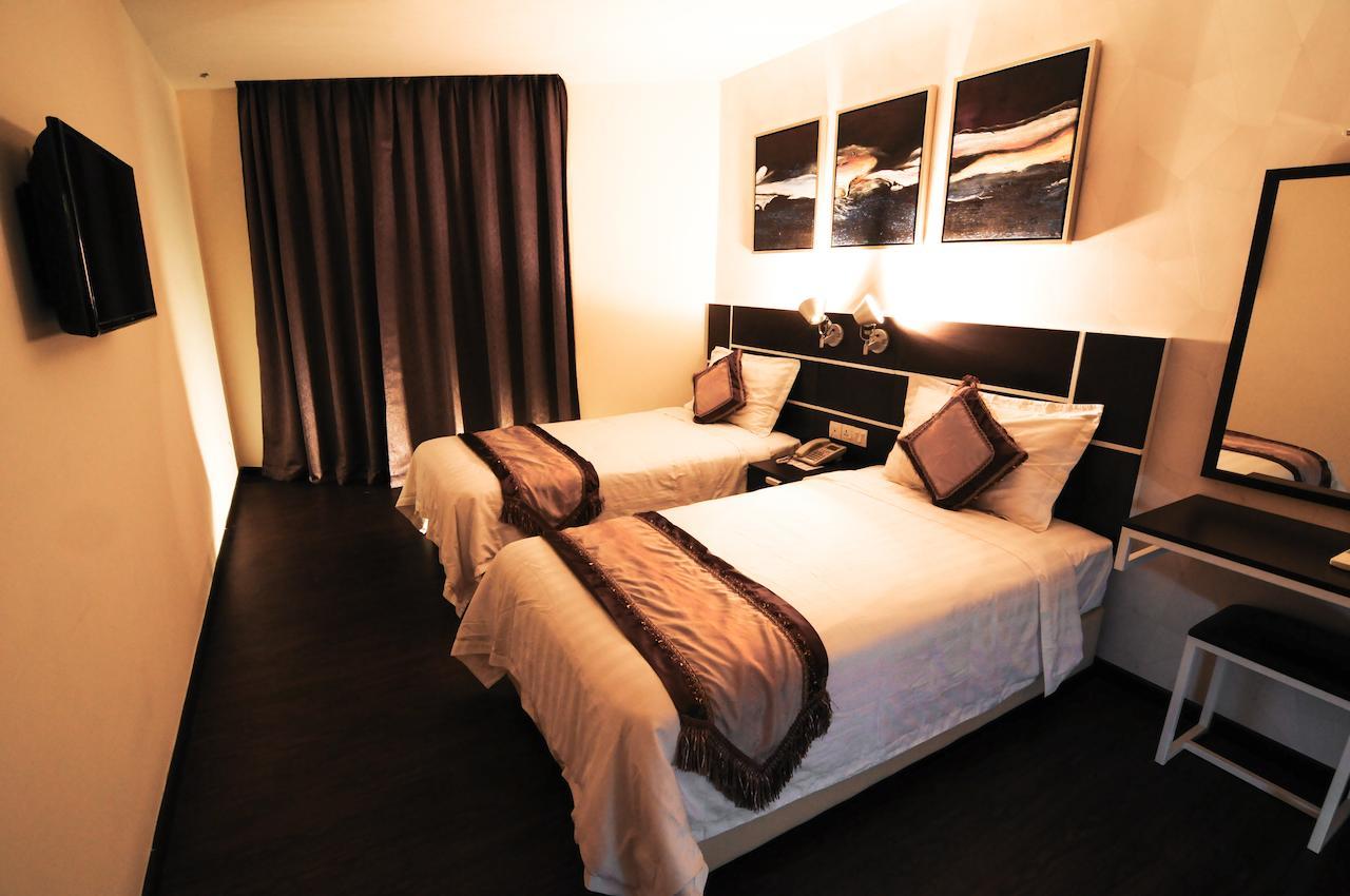 K Garden Hotel Parit Buntar Room photo
